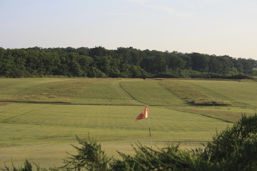 Le Clos Du Golf Dame-Marie-les-Bois Zewnętrze zdjęcie
